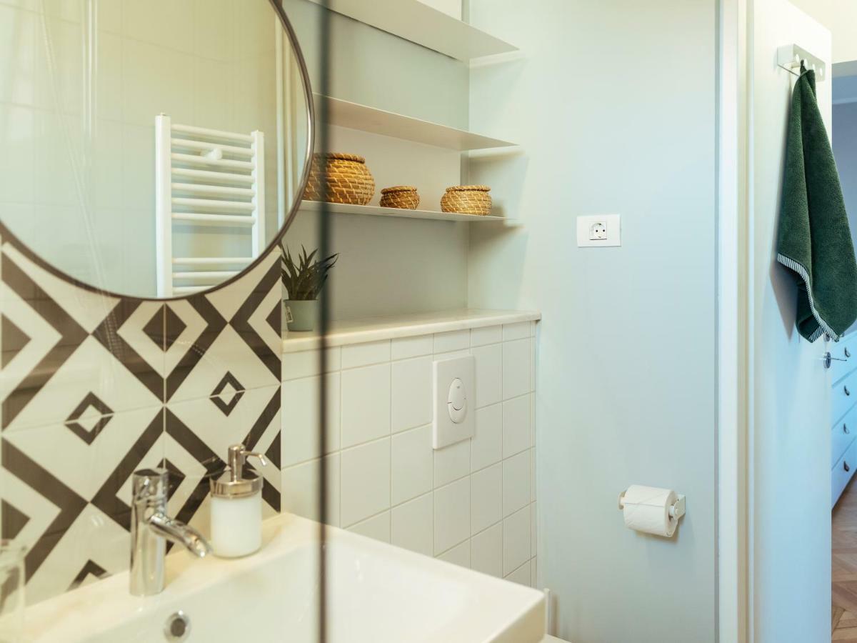 Parklake Design Apartment - Fabulous View - Netflix Bukarest Exteriör bild