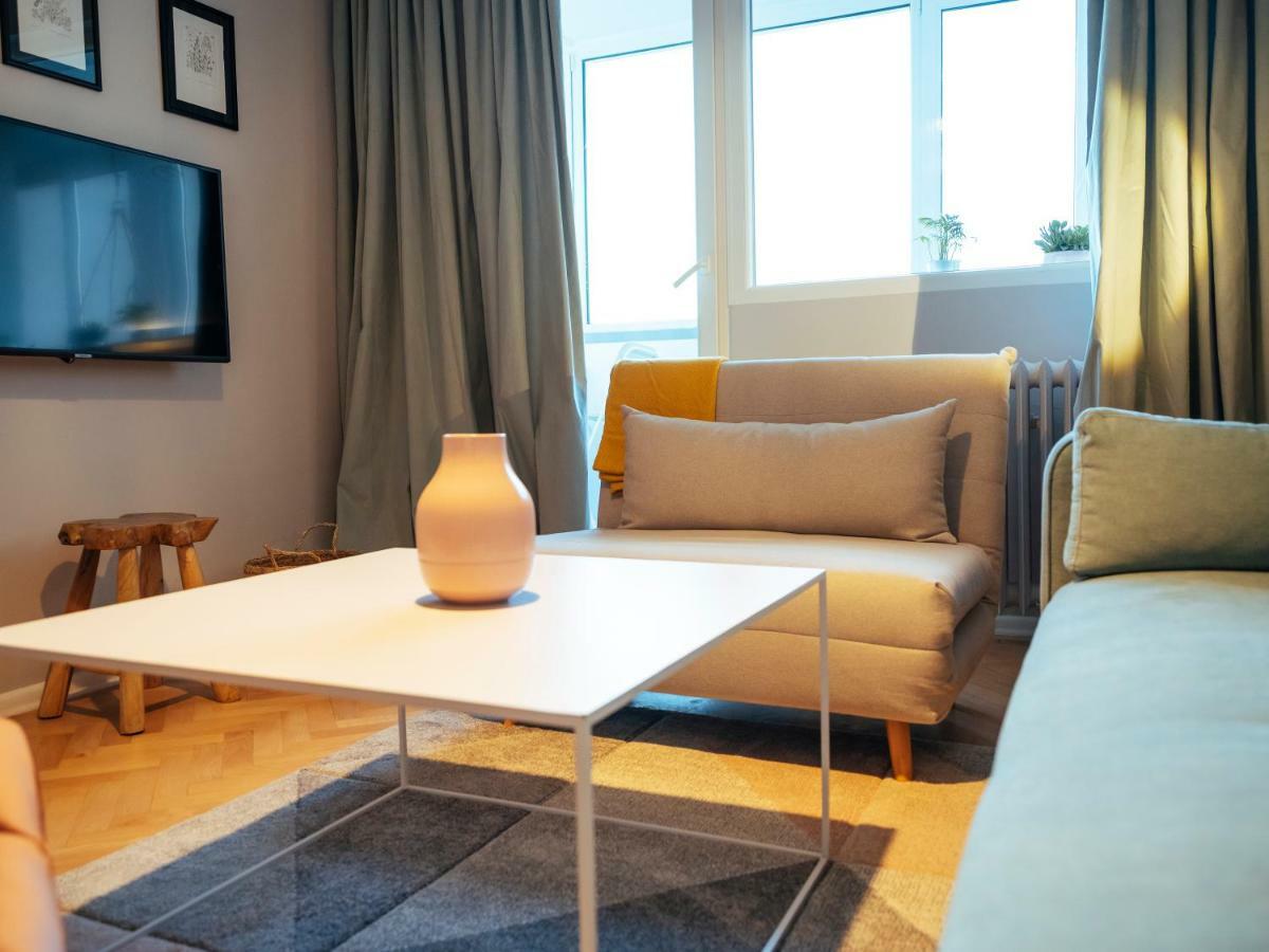 Parklake Design Apartment - Fabulous View - Netflix Bukarest Exteriör bild